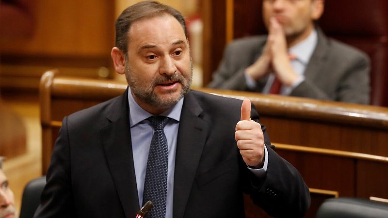 Ábalos: el Gobierno sigue reconociendo a Guaidó como "presidente encargado" de Venezuela