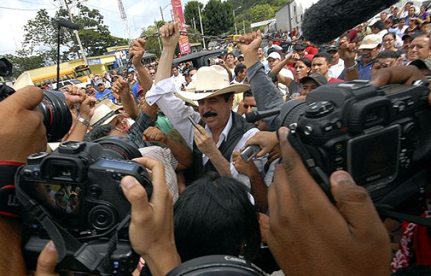  - Zelaya vuelve a la frontera