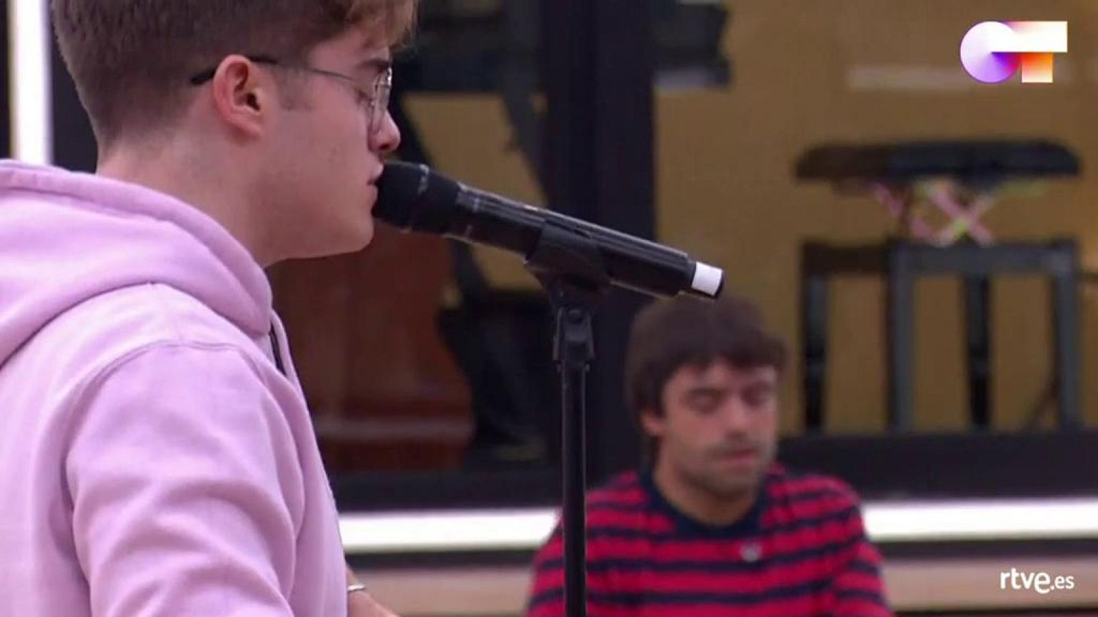 Gèrard canta "Prometo" de Pablo Alborán, en el primer pase de micros de la Gala 5 de Operación Triunfo 2020