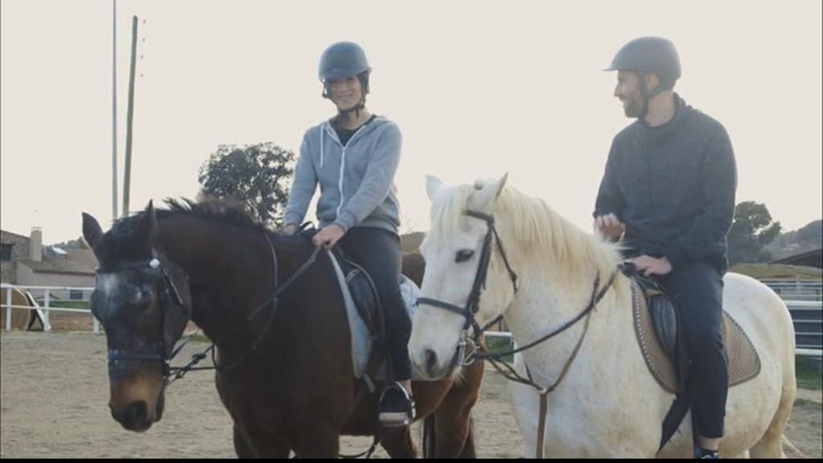 A Insòlits descobreix horseball, l'esport que barreja bàsquet, rugbi i polo