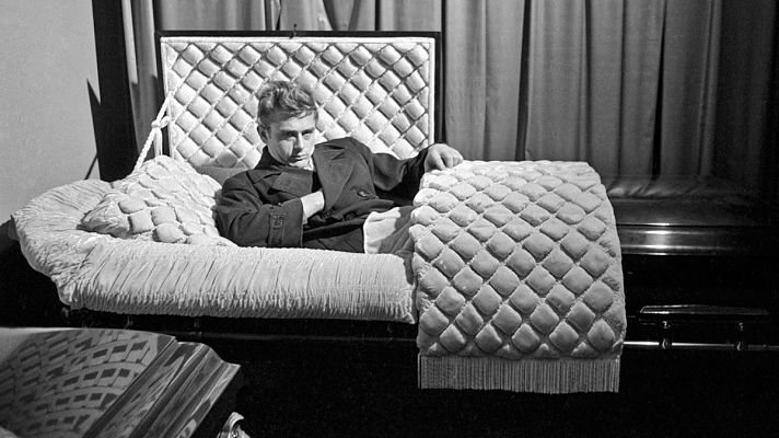 Telediario 1 - Sexo, rebeldía y poesía: la transgresión de los vampiros en el cine