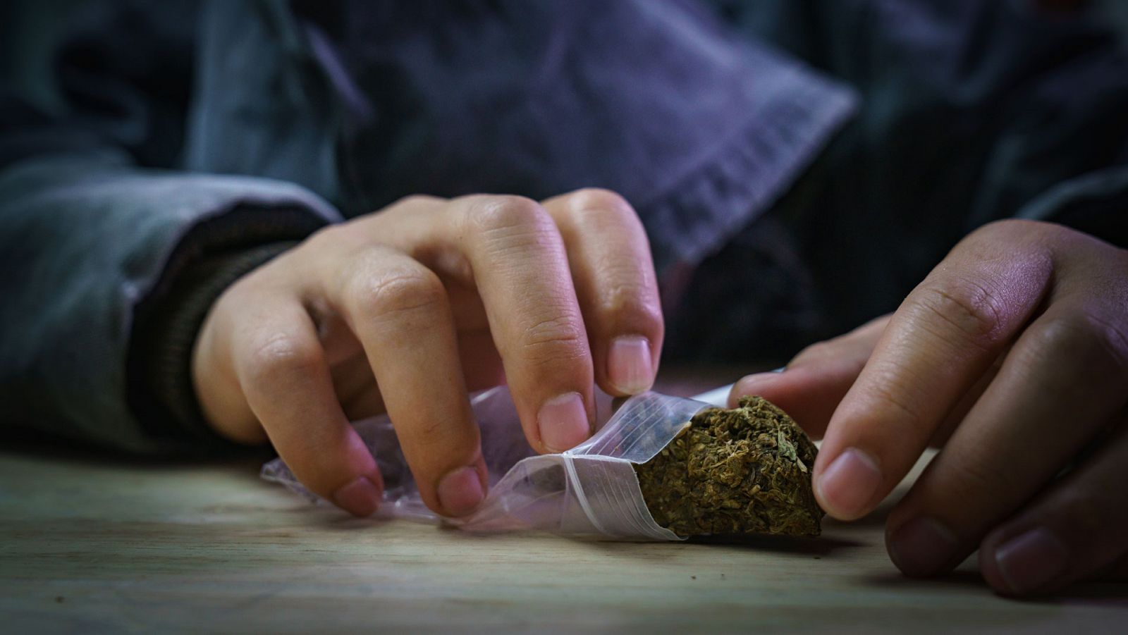 Los psiquiatras advierten: consumir mucha marihuana en poco tiempo puede provocar daños cerebrales de por vida