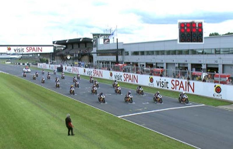 La segunda victoria consecutiva de Kornfeil y la nueva caída de Fagerhaug deja un empate en cabeza de la Rookies Cup a falta de dos carreras para finalizar.