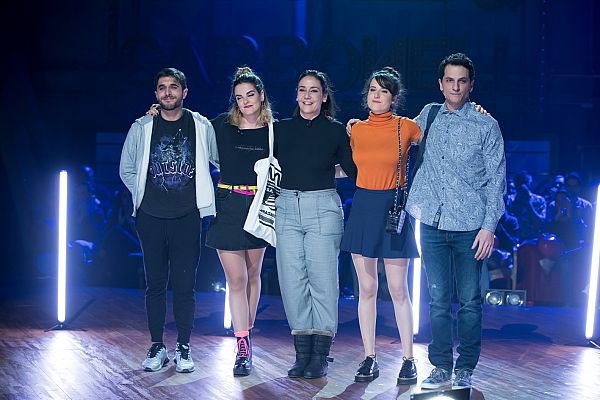 Sánchez y Carbonell - Teatro en directo: 'Cenicientas', la obra de Carolina África