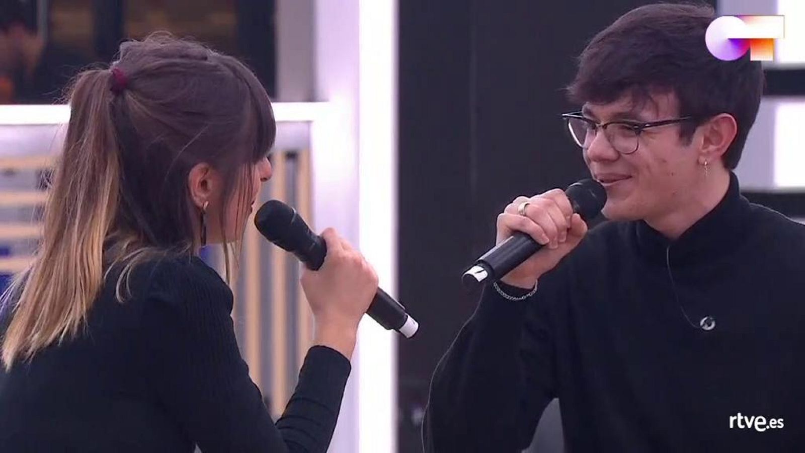 Flavio y Maialen cantan "Perfect Day" de Lou Reed en el segundo pase de micros de la Gala 5 de Operación Triunfo 2020
