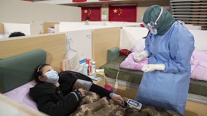 Telediario 1 - El coronavirus se cobra más de 1.384 vidas