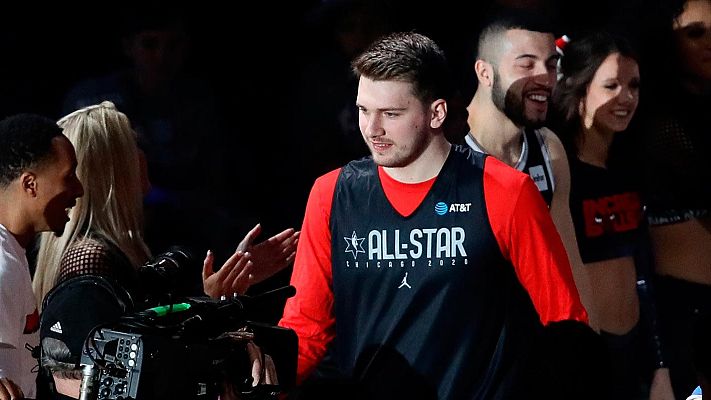 Telediario 1 - Doncic debuta en un 'All-Star' que rinde homenaje a Kobe Bryant