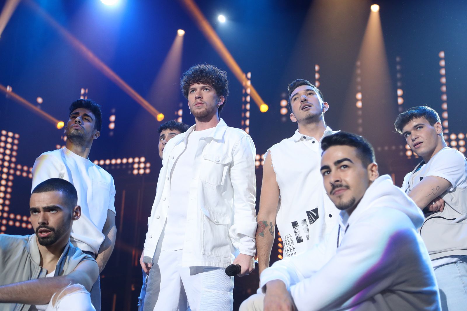 Jesús y Bruno cantan "Everybody (Backstreet's Back)" de Backstreet Boys en la Gala 5 de Operación Triunfo 2020