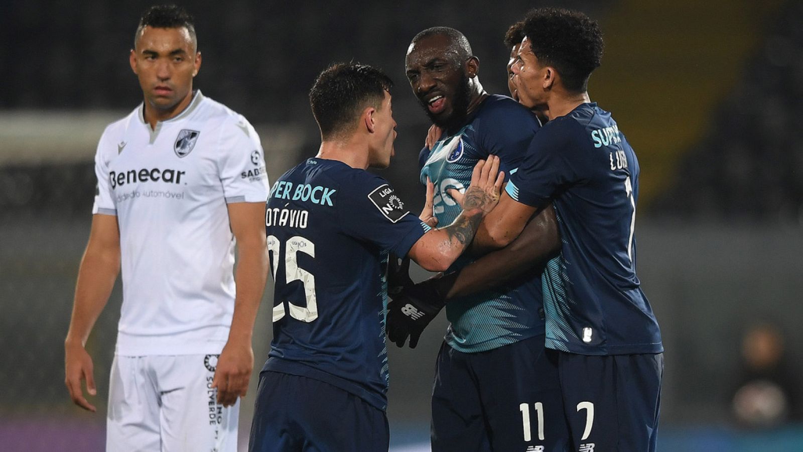 Insultos racistas en la Liga portuguesa - Informativo 24h | Ver