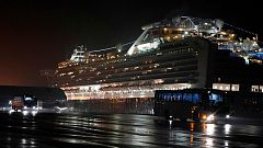 Estados Unidos evacúa a sus ciudadanos del crucero en cuarentena en Japón