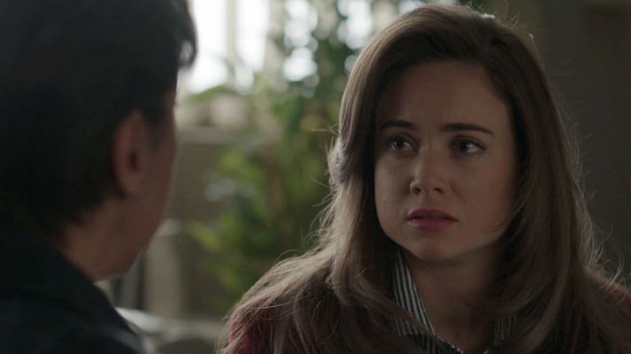 Cuéntame cómo pasó - Consuelo conoce a su hija