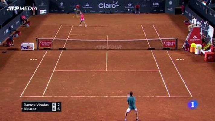 Telediario 1 - El joven Carlos Alcaraz hace historia en Río con su primera victoria ATP