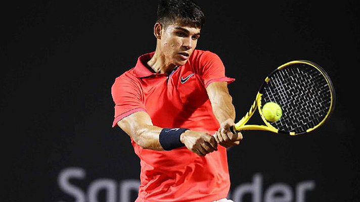 Telediario 1 - El joven Carlos Alcaraz hace historia en Río con su primera victoria ATP