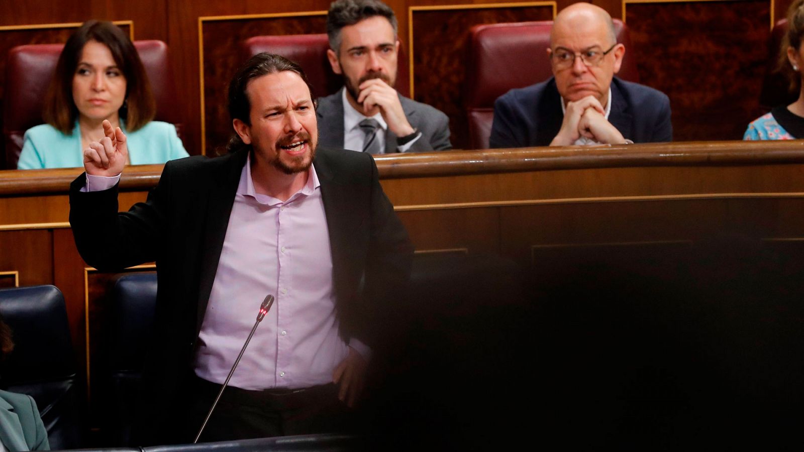 Iglesias estalla contra el PP, al que reprocha "descojonarse" al hablar de niñas prostituidas - RTVE.es