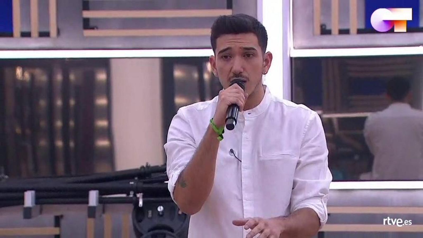 Bruno canta "Lately", de Stevie Wonder, en el primer pase de micros de la Gala 6 de Operación Triunfo 2020