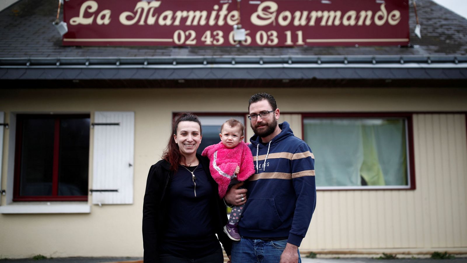 "Mil cafés" reabren en Francia para frenar la despoblación y revitalizar las zonas rurales