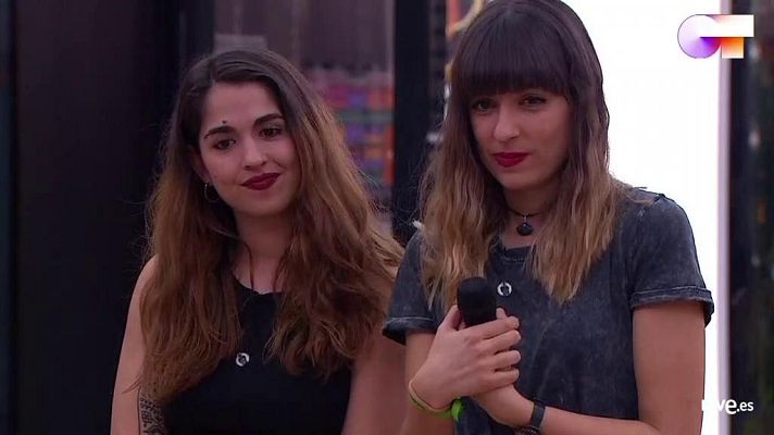 OT 2020 - Maialen y Anajú cantan "Con altura" 1r pase de micros