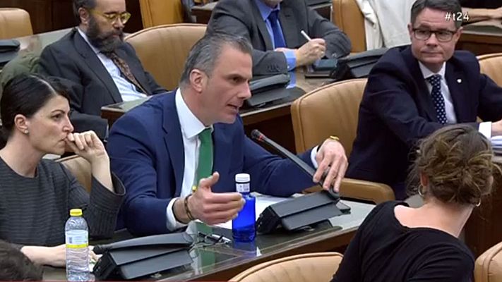 Informativo 24h - Vox interrumpe las alusiones de Bildu a las torturas policiales durante la comparecencia de Delgado en el Congreso