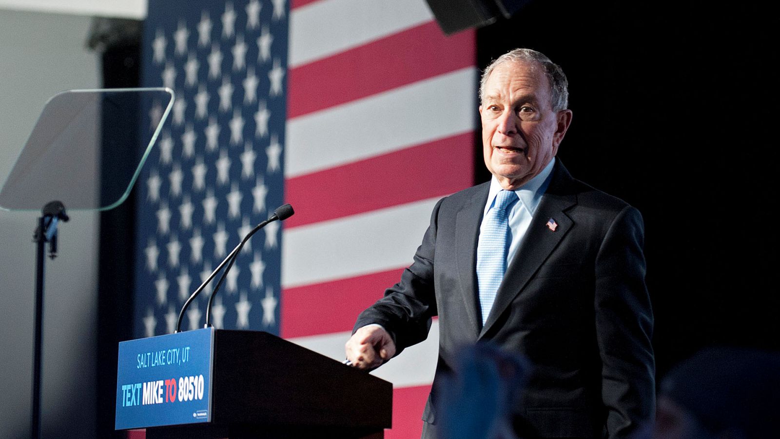 El multimillonario Michael Bloomberg se estrena en su carrera a la Casa Blanca en un agrio debate