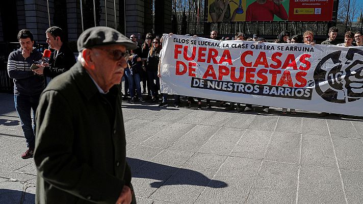 Telediario 1 - La regulación de publicidad del juego no afectará al fútbol