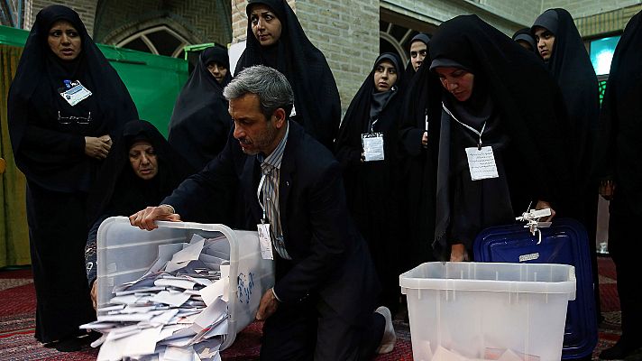 Los primeros resultados en Irán dan la victoria a los conser