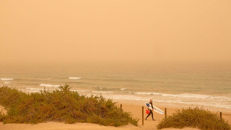 Temperaturas mínimas en ascenso en la península y calima en Canarias