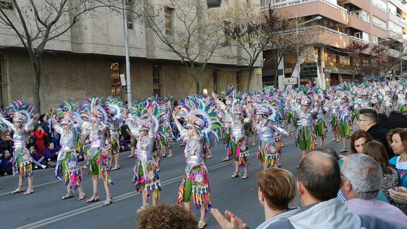 Carnaval en Badajoz | Un impacto económico de más de cuatro millones de euros - RTVE.es
