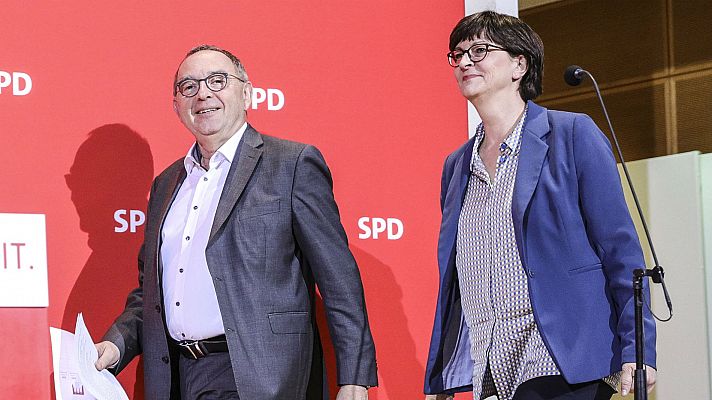 SPD gana Hamburgo y la ultraderecha se mantiene