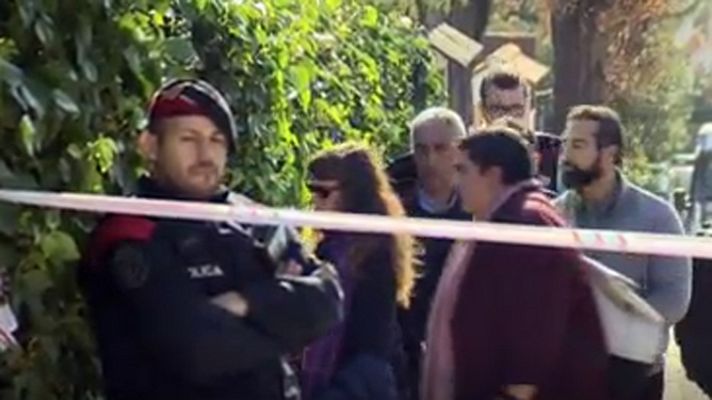 Telediario 1 - El jurado inspecciona los escenarios relacionados con el asesinato de la Guardia Urbana