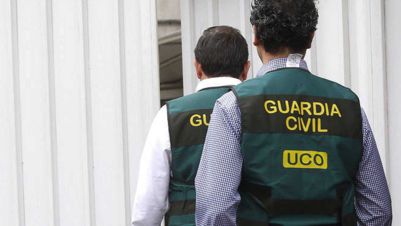 Investigan a varios agentes de futbolistas por presunto delito fiscal y blanqueo de capitales | Ver