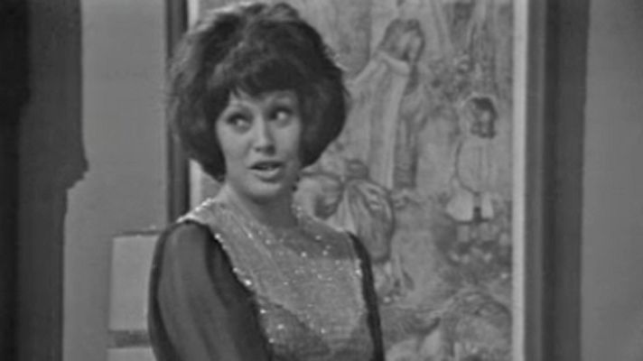 Estudio 1 - Verde esmeralda