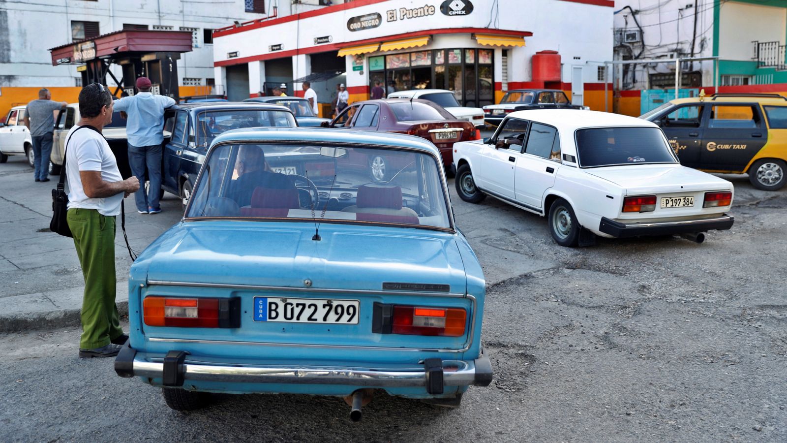 Venta de coches de segunda mano en Cuba a precios inalcanzables para sus ciudadanos- RTVE.es
