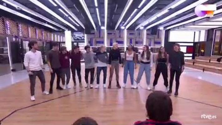 OT 2020 - OT 2020 canta "Waka Waka" 1r pase de micros