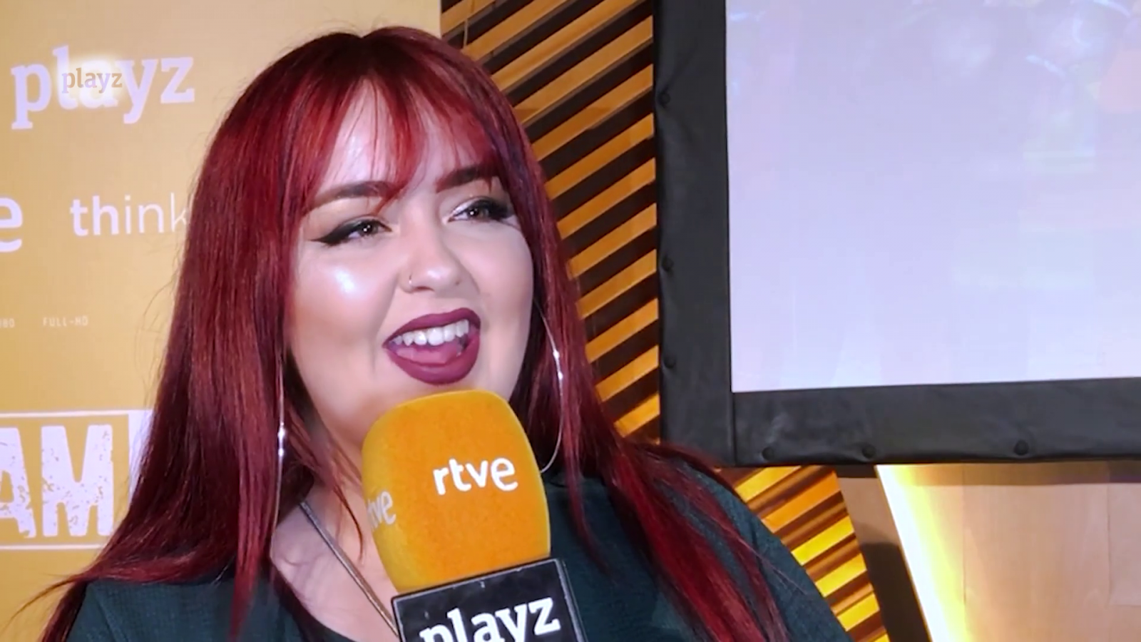 Entrevista con Ariadna sobre su single "Al santo equivocado"