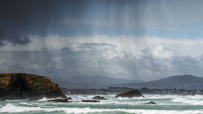 Cielos nubosos y precipitaciones durante todo el día en Galicia, el Cantábrico y los Pirineos