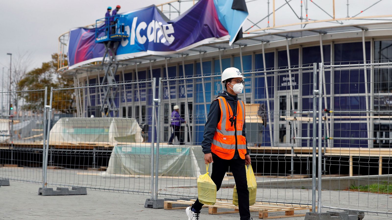El temor al coronavirus agota las mascarillas en España