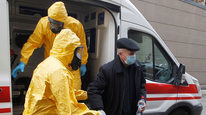 Italia eleva a 21 los muertos y a 800 los contagiados por coronavirus
