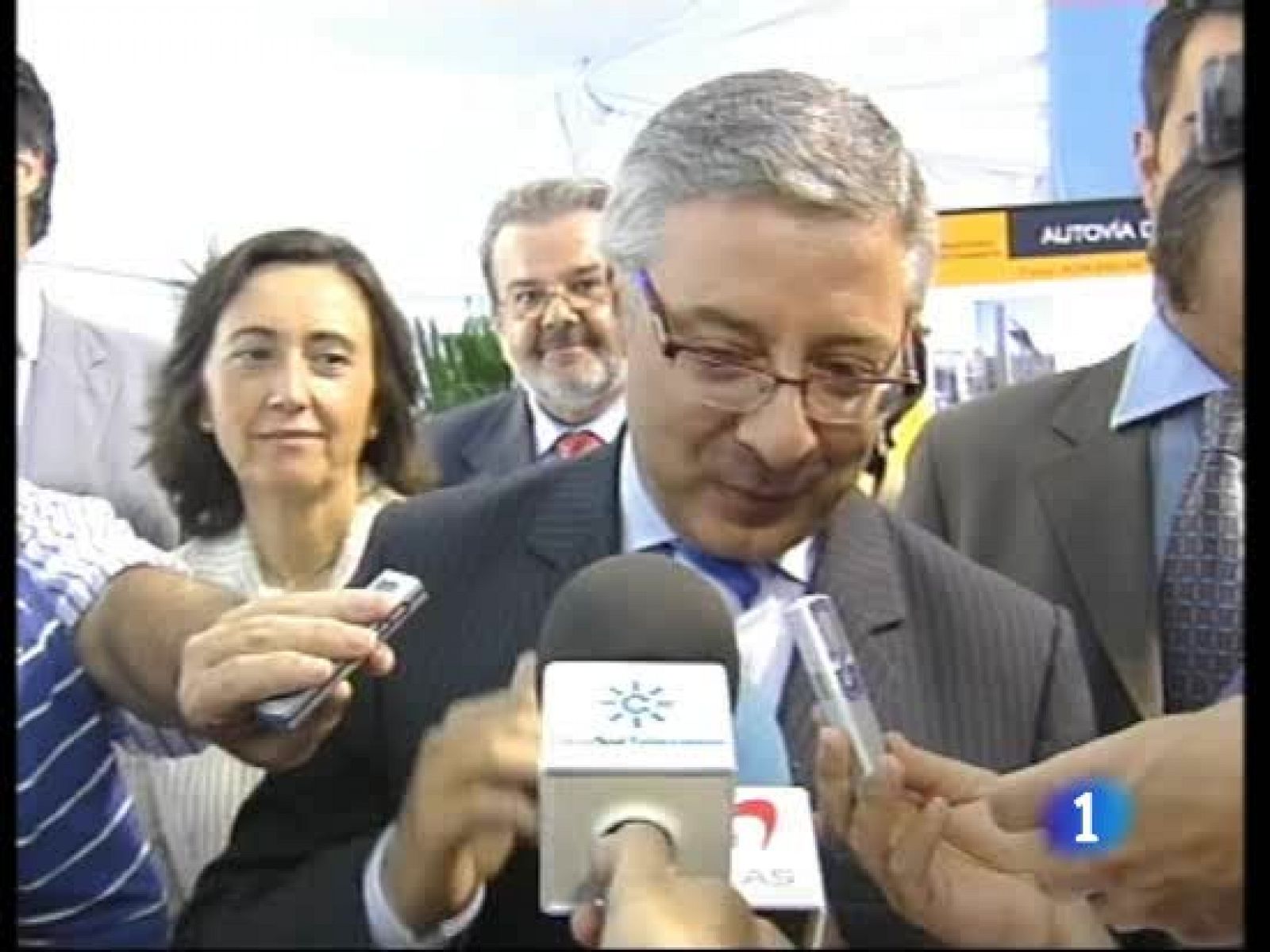 Por eso exigen al líder del Partido Popular que explique a los ciudadanos esta decisión.