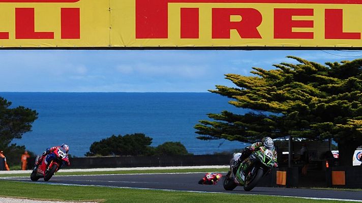  - Lowes gana la carrera 2 y es líder del campeonato