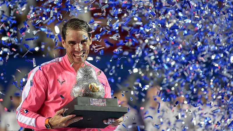 Rafa Nadal reina en Acapulco y alza su título número 85