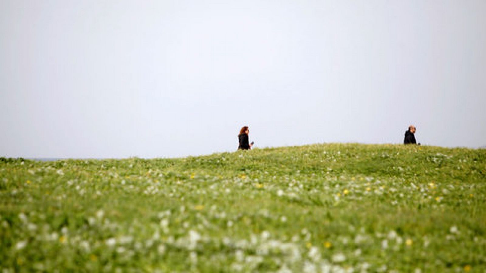 Lluvias, viento y oleaje ponen en aviso naranja o amarillo a nueve regiones - RTVE.es