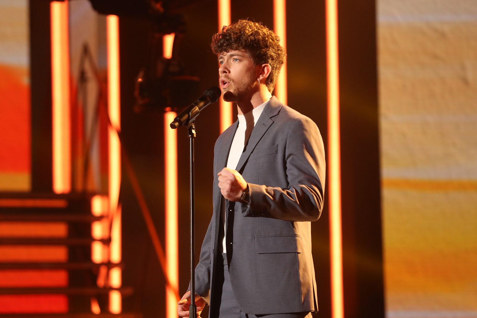 Jesús canta "Sábado por la tarde", de Claudio Baglioni (versión de Sergio Dalma), en la Gala 7 de OT 2020