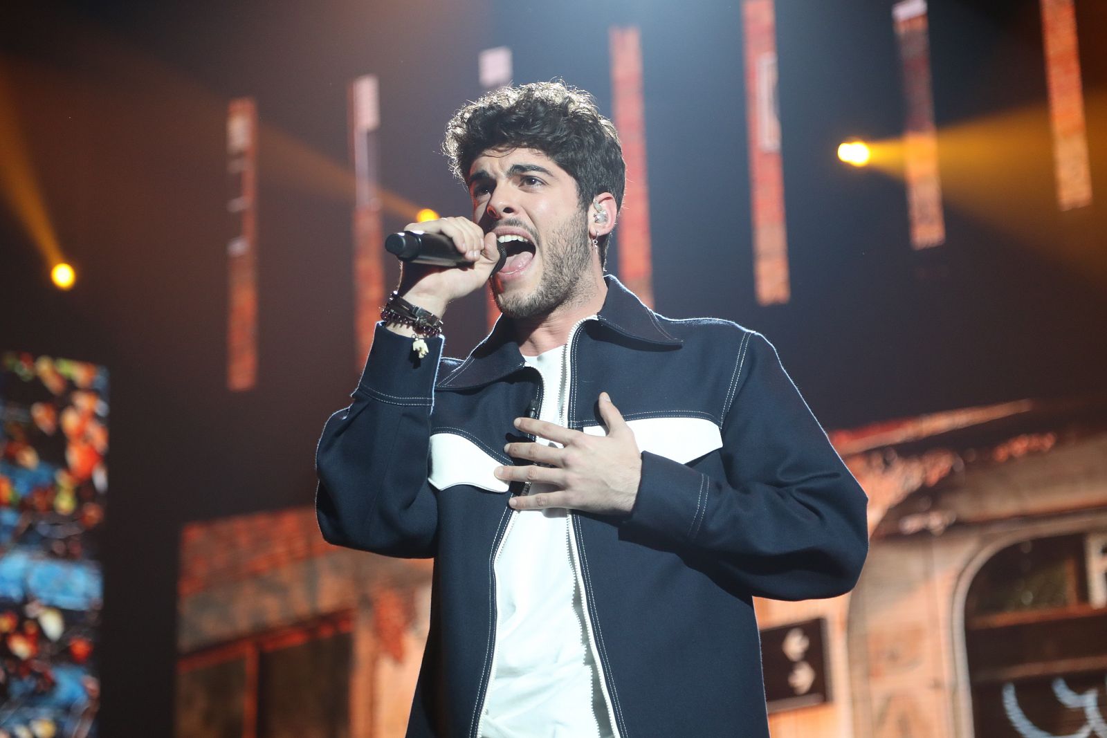 Rafa canta "Cojo el saco y me retiro", de Astola, en la Gala 7 de Operación Triunfo 2020