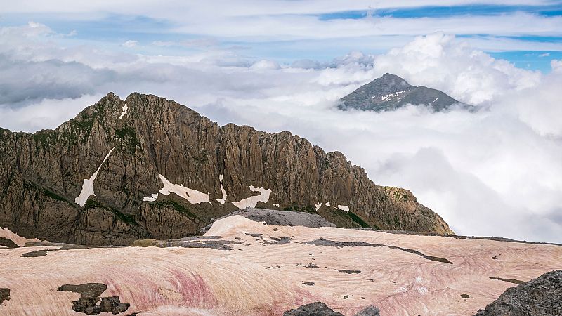 Nevadas en zonas de montaña y áreas próximas del norte peninsular - ver ahora 