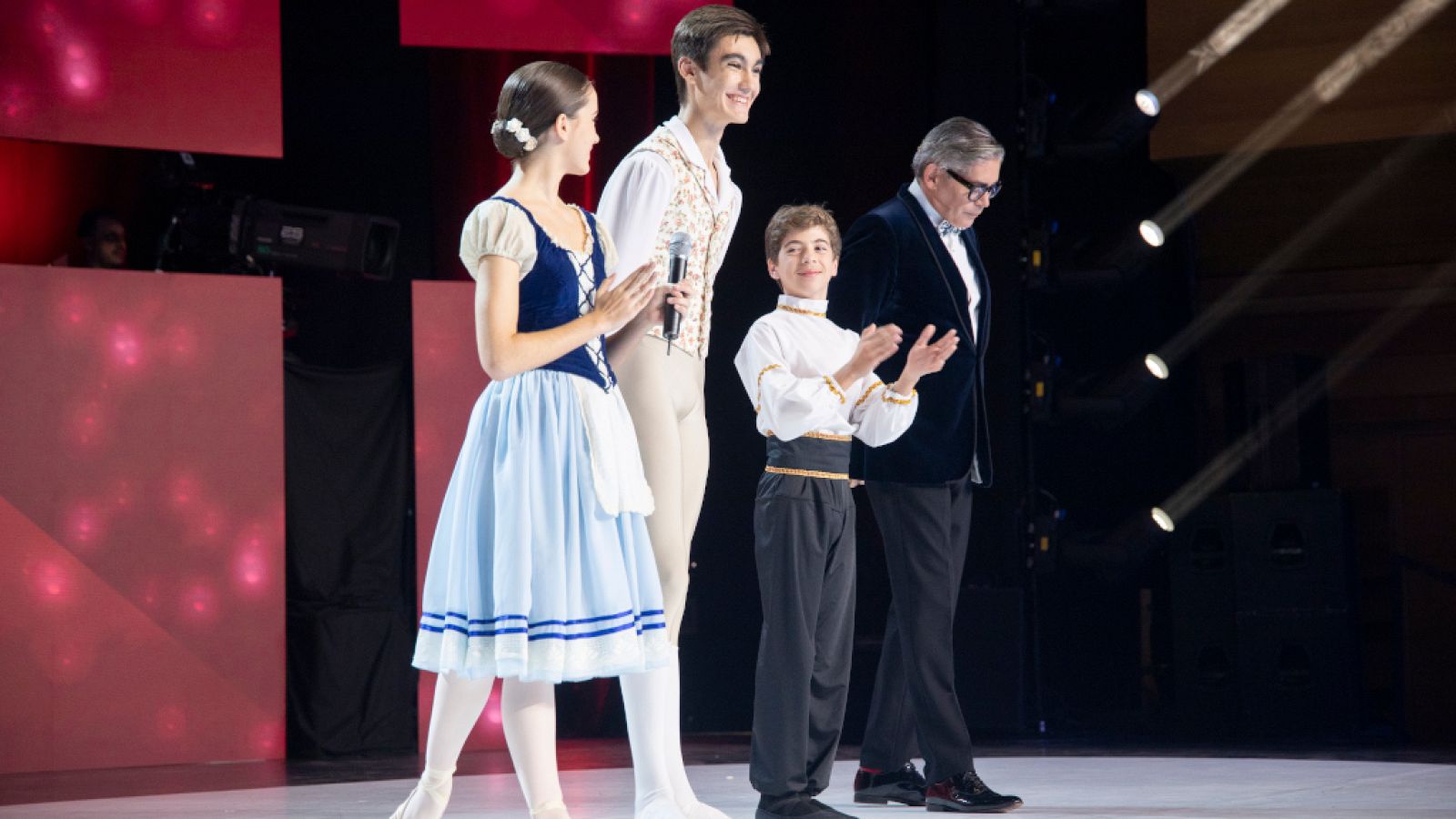 Prodigios 2 - Adriana Puértolas y Lorien Ramo bailarán en la final | Ver