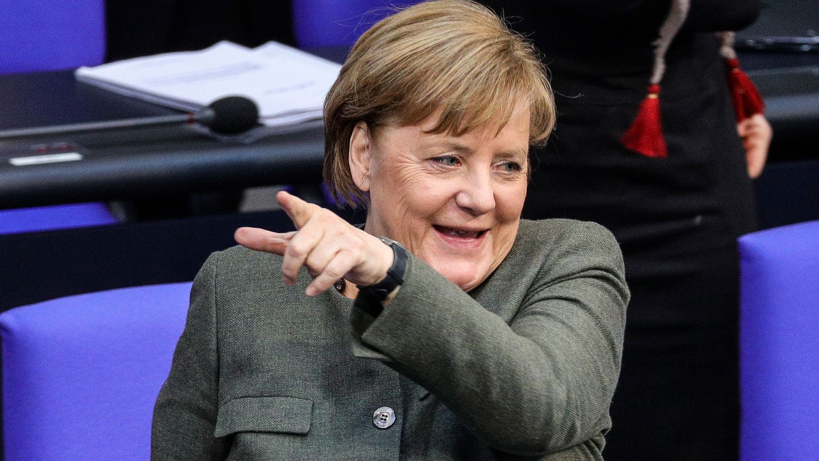 La política sigue siendo un mundo de hombres pese a mujeres como Merkel o Von der Leyen