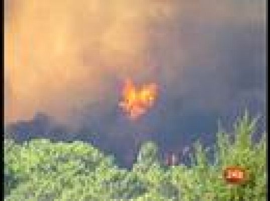  - El fuego de Ávila sigue activo