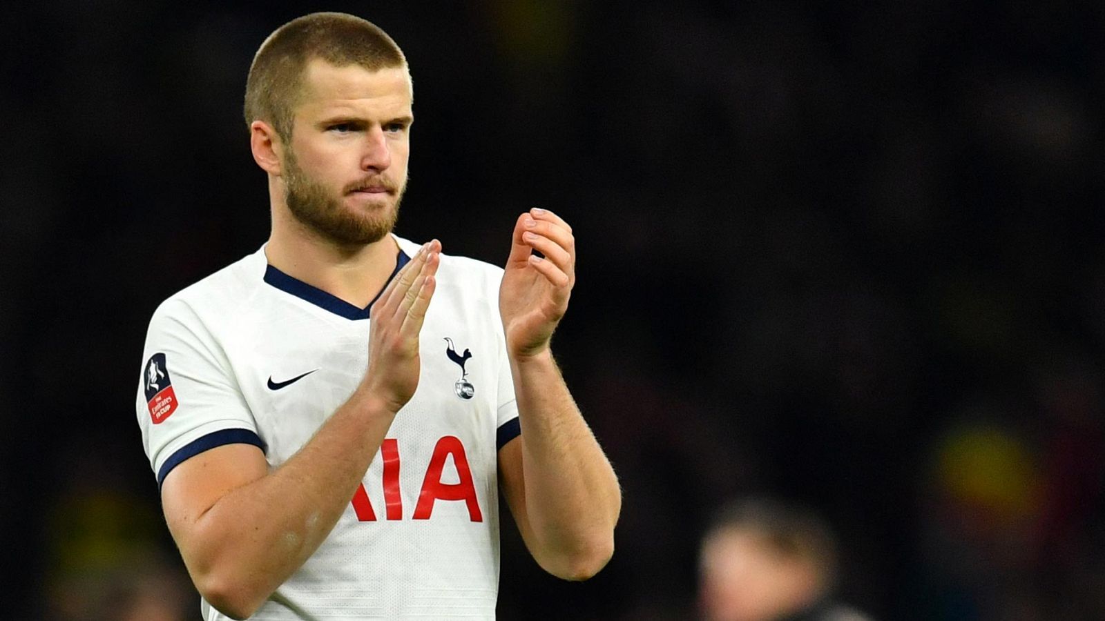 Dier se enfrenta a un aficionado de su propio equipo - RTVE.es | Ver