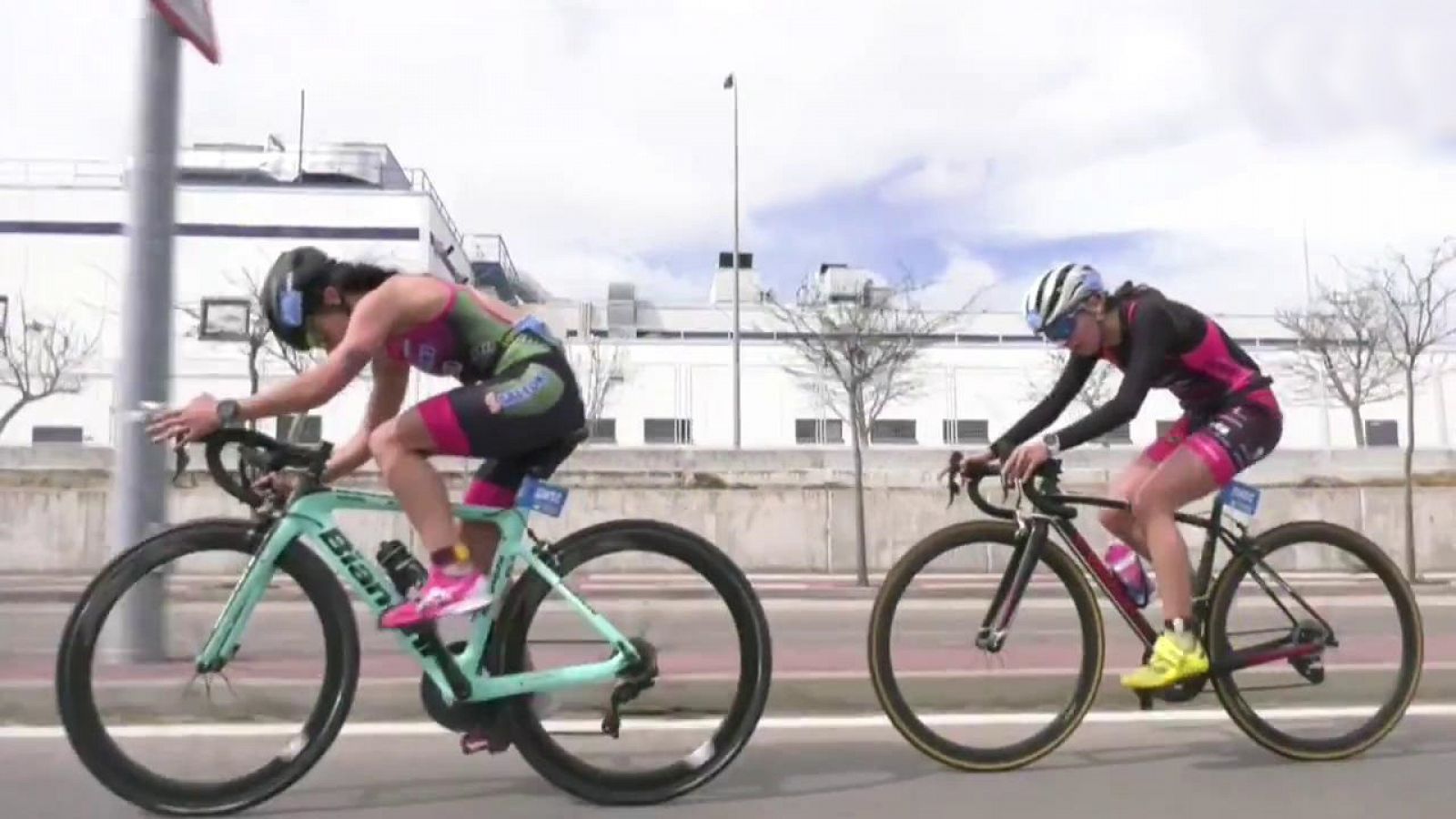 Triatlón - Campeonato de España Duatlón Relevos Mixtos. Alcobendas - RTVE.es