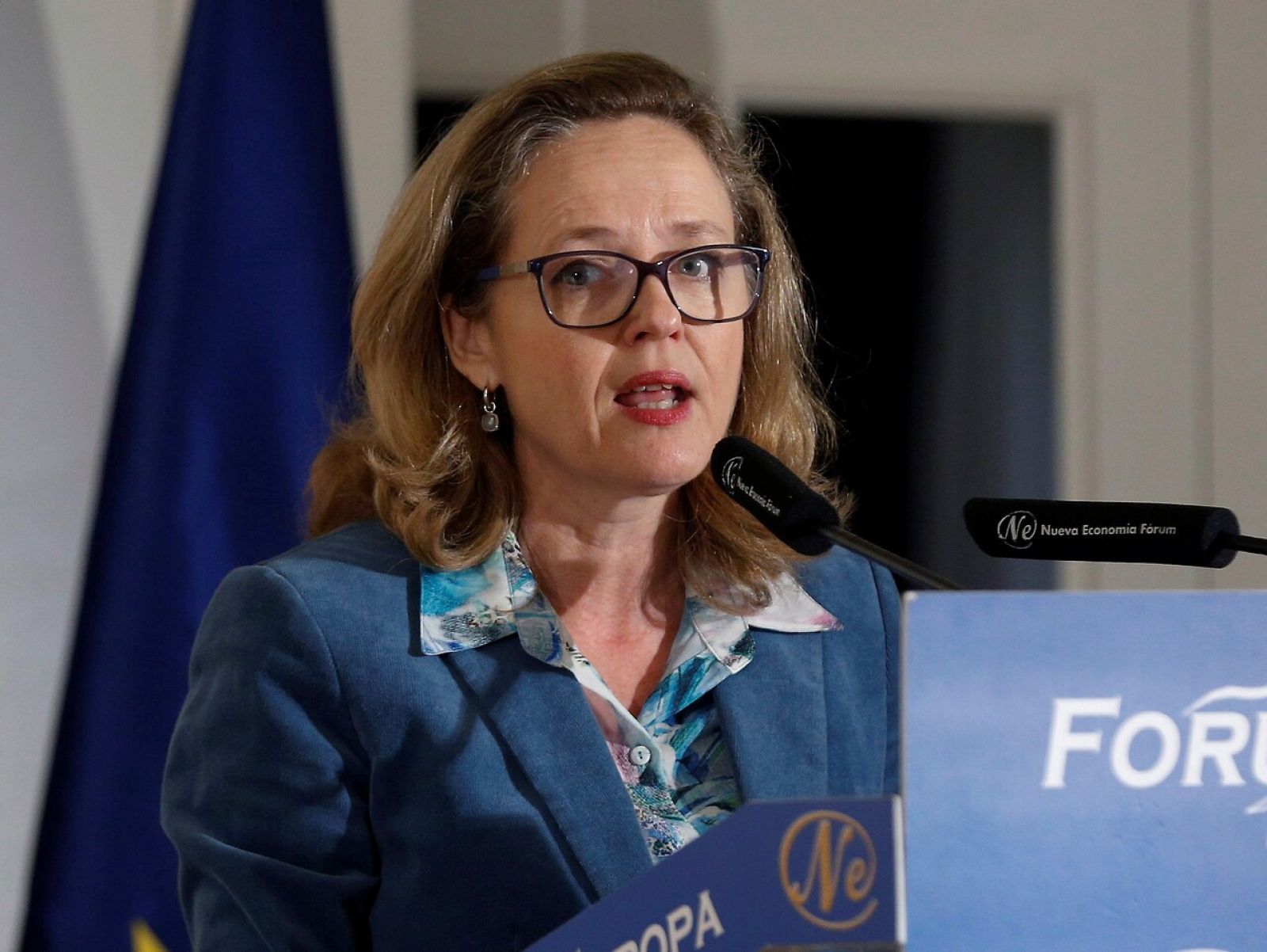 Nadia Calviño pide "cautela" y asegura que el impacto del coronavirus en la eocnomía española es "poco significativo" | Ver